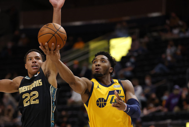 开云体育-灰熊完胜广州队，米切尔惊艳四座