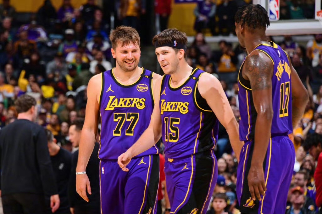 开云体育入口-新疆队逆转湖人，戈贝尔带队取胜