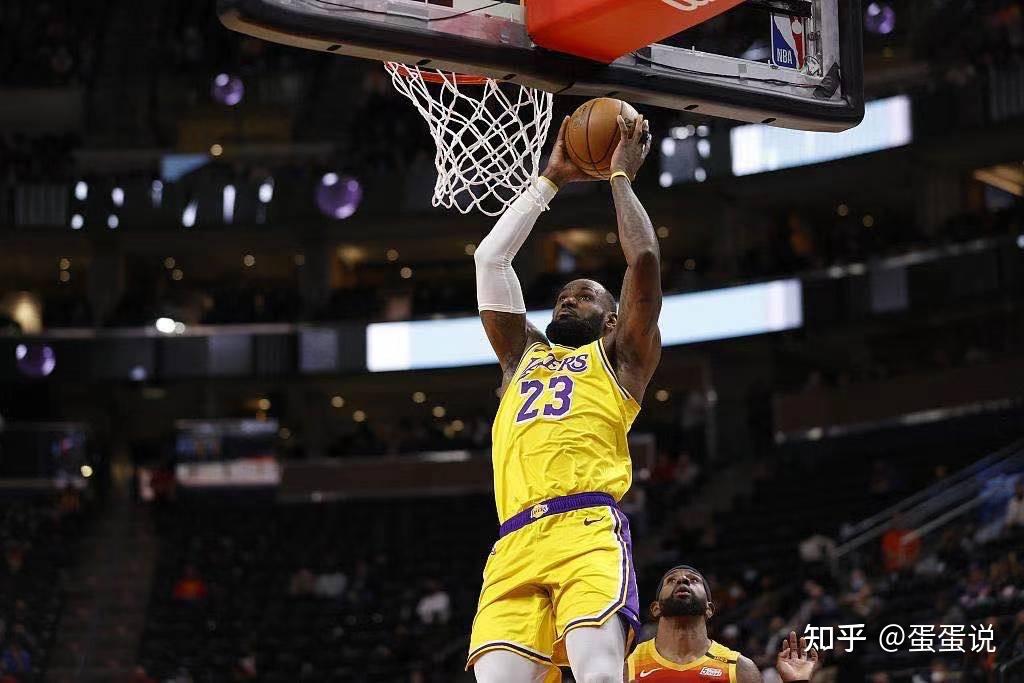 开云体育入口-湖人翻盘爵士，库里惊艳四座  第1张
