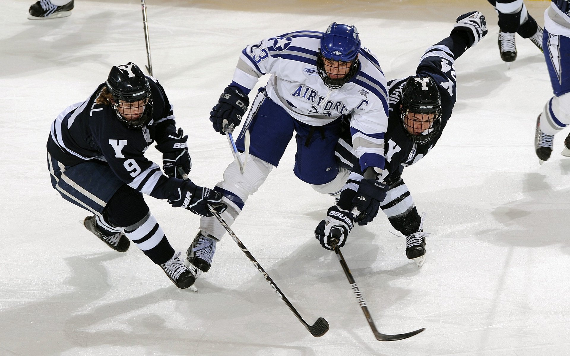 开云体育中国-米切尔抢七封神,雄鹿碾压开拓者,当个人英雄主义与团队碾压相遇 第2张 开云体育中国-米切尔抢七封神,雄鹿碾压开拓者,当个人英雄主义与团队碾压相遇 第2张